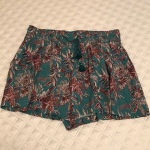 Loft tassel shorts - stretchy